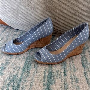 Super cute peep toe wedges